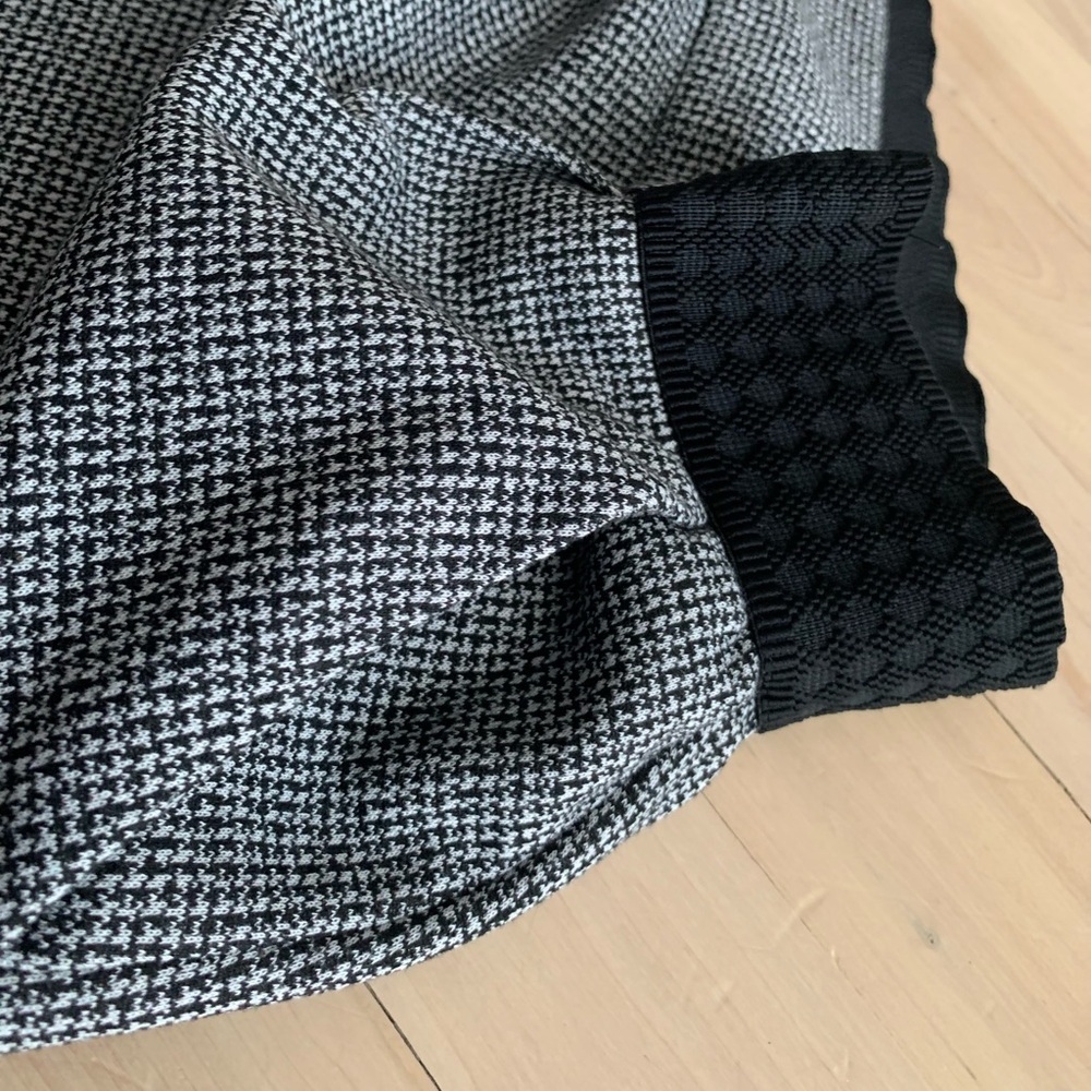 NAF NAF - Vintage Mini Skirt | Herringbone Textured Skirt - Picture 4 of 9